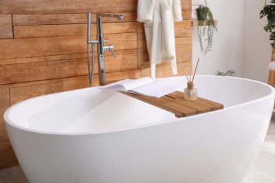 Deep Soaking Bathtub
